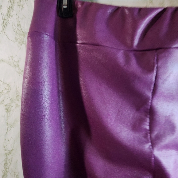 LUXE by LuLaRoe Purple Leggings - Picture 8 of 14